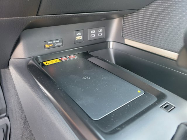 Used 2026 Toyota Camry SE image 8