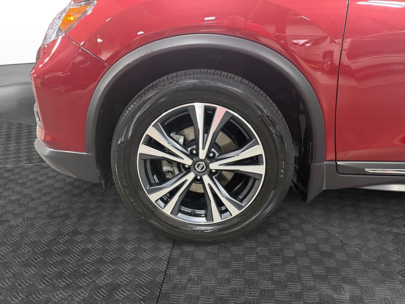 Used 2018 Nissan Rogue SL FWD image 15