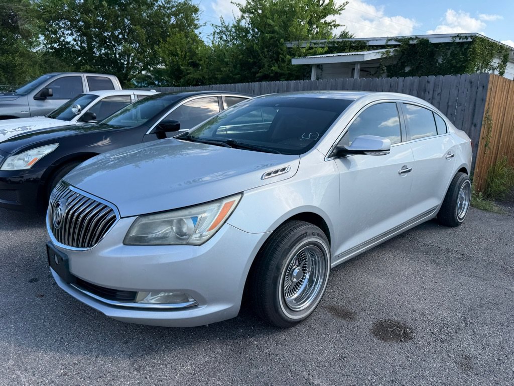 Used 2015 Buick LaCrosse Leather FWD image 3