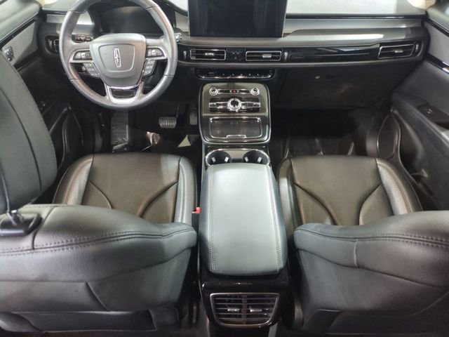 Certified 2023 Lincoln Nautilus AWD w/ Premium Package image 28