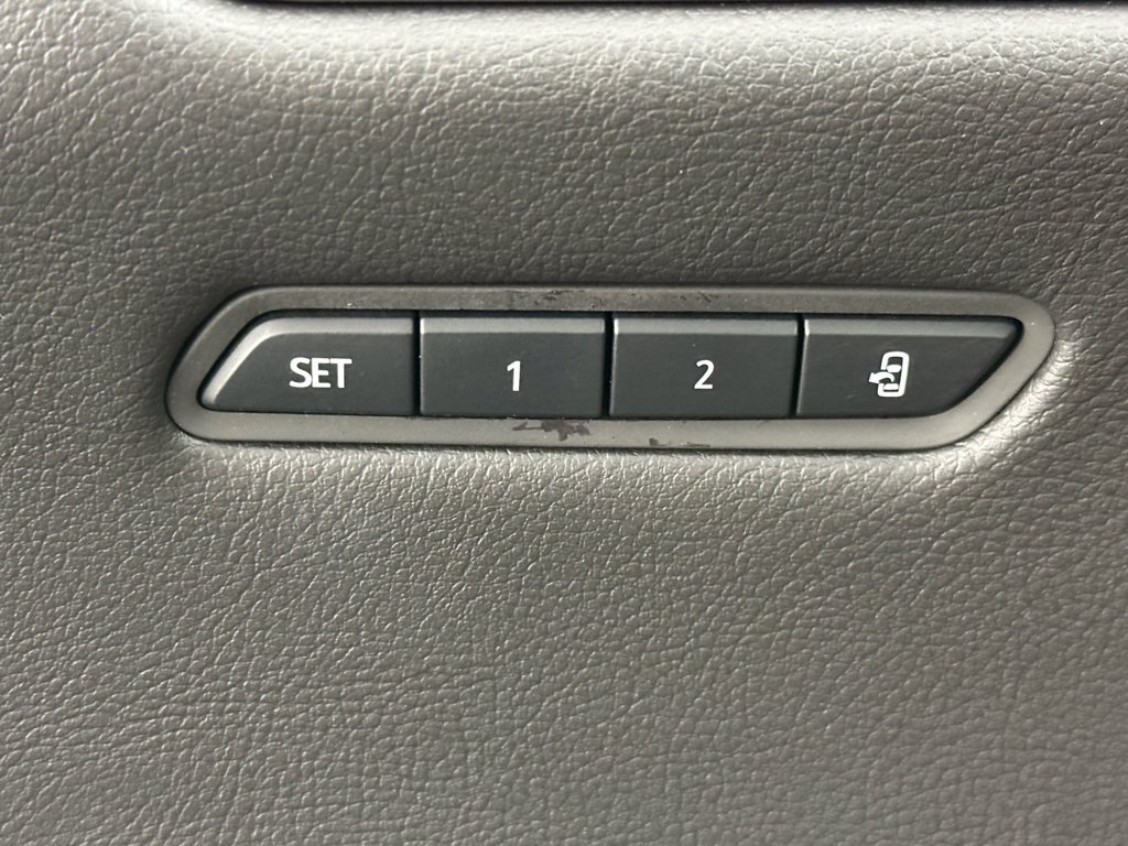 Used 2020 Cadillac XT5 Premium Luxury AWD/4WD image 41