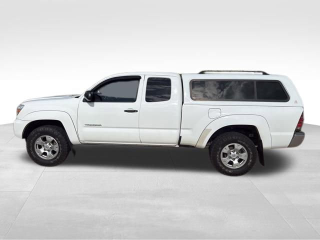 Used 2014 Toyota Tacoma 4x4 Access Cab w/ SR5 Package image 8