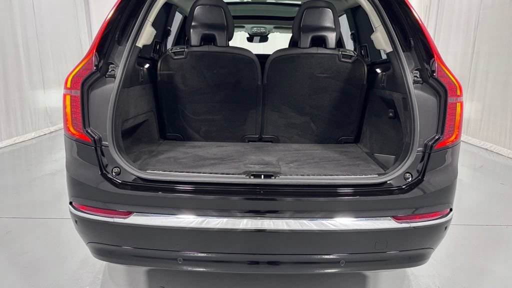 Certified 2025 Volvo XC90 B6 Plus AWD/4WD image 28