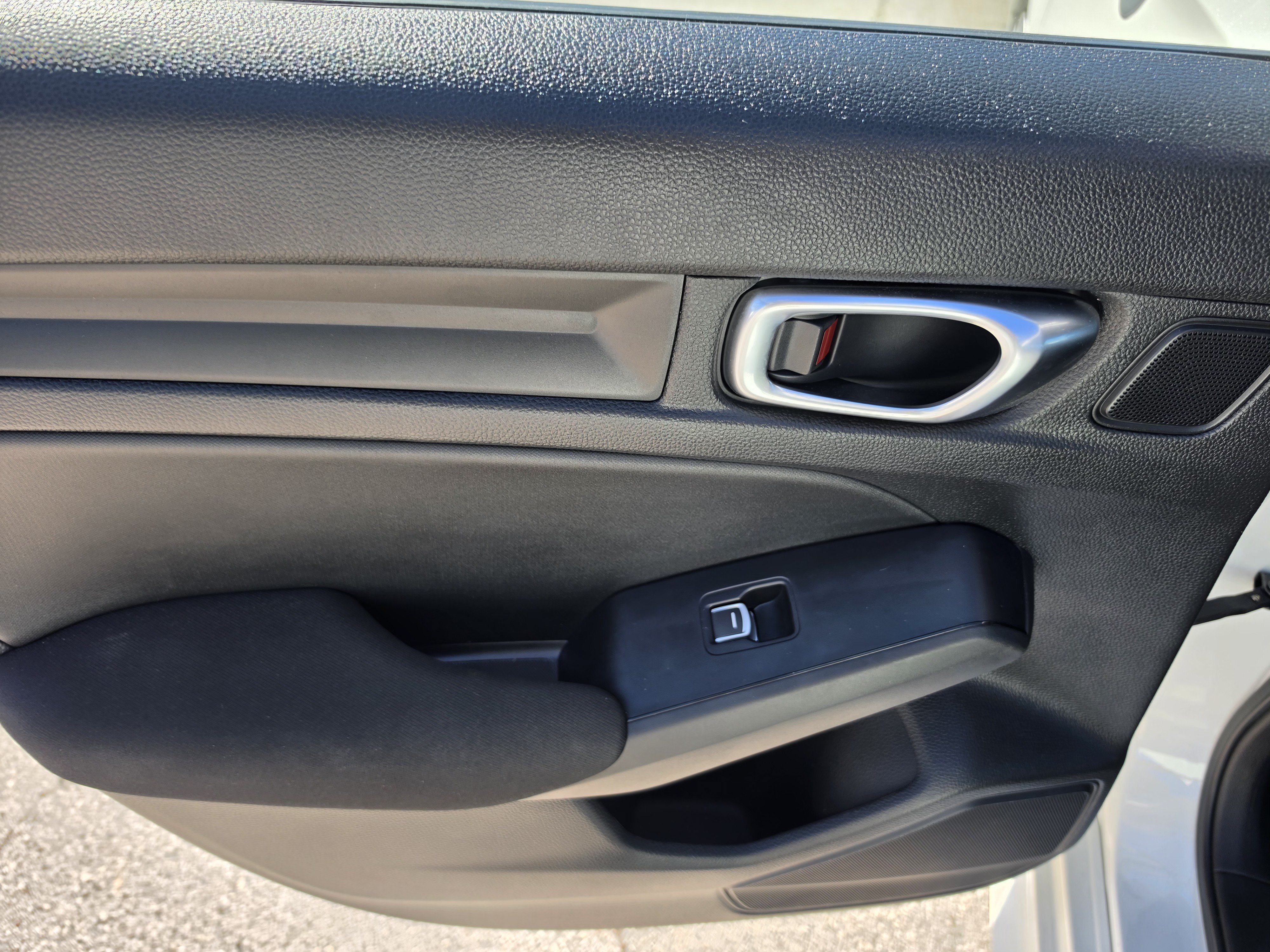 Used 2024 Honda Civic LX image 9