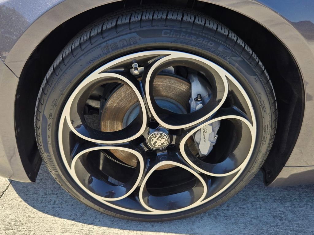 New 2025 Alfa Romeo Giulia w/ Driving Assist Package image 5