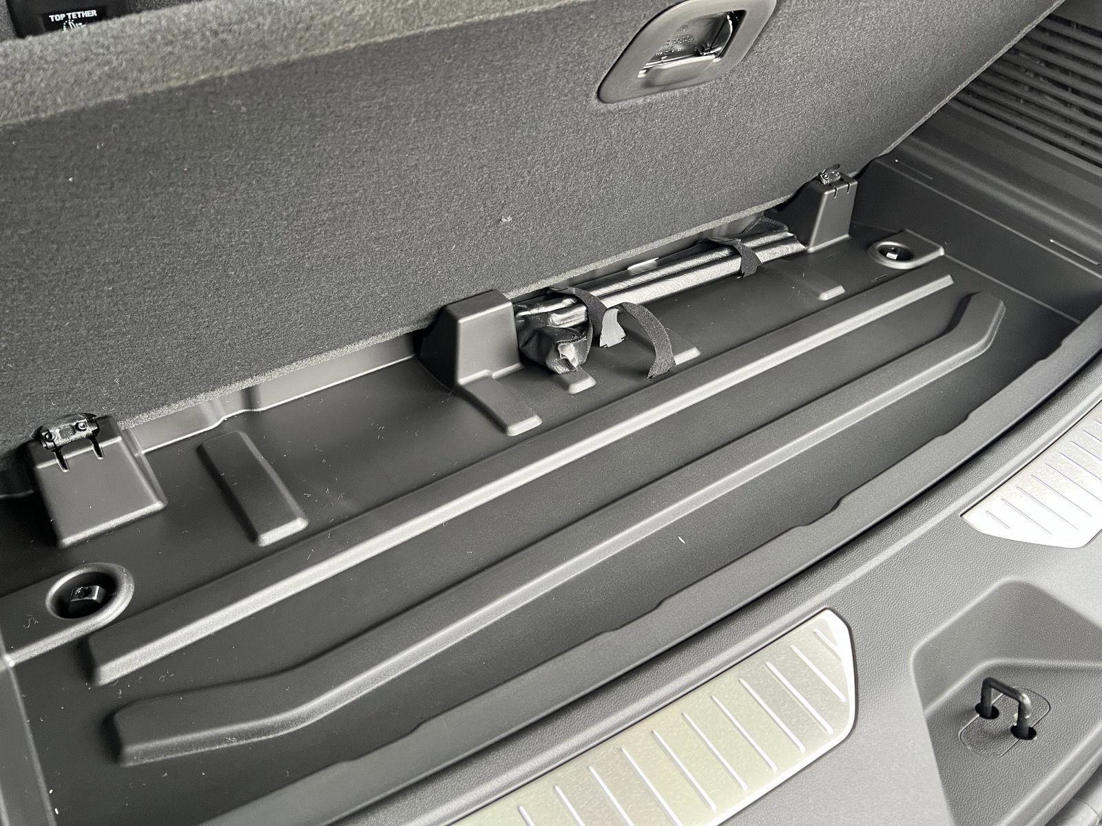 New 2026 GMC Yukon Denali w/ Sun & Power Step Package image 46