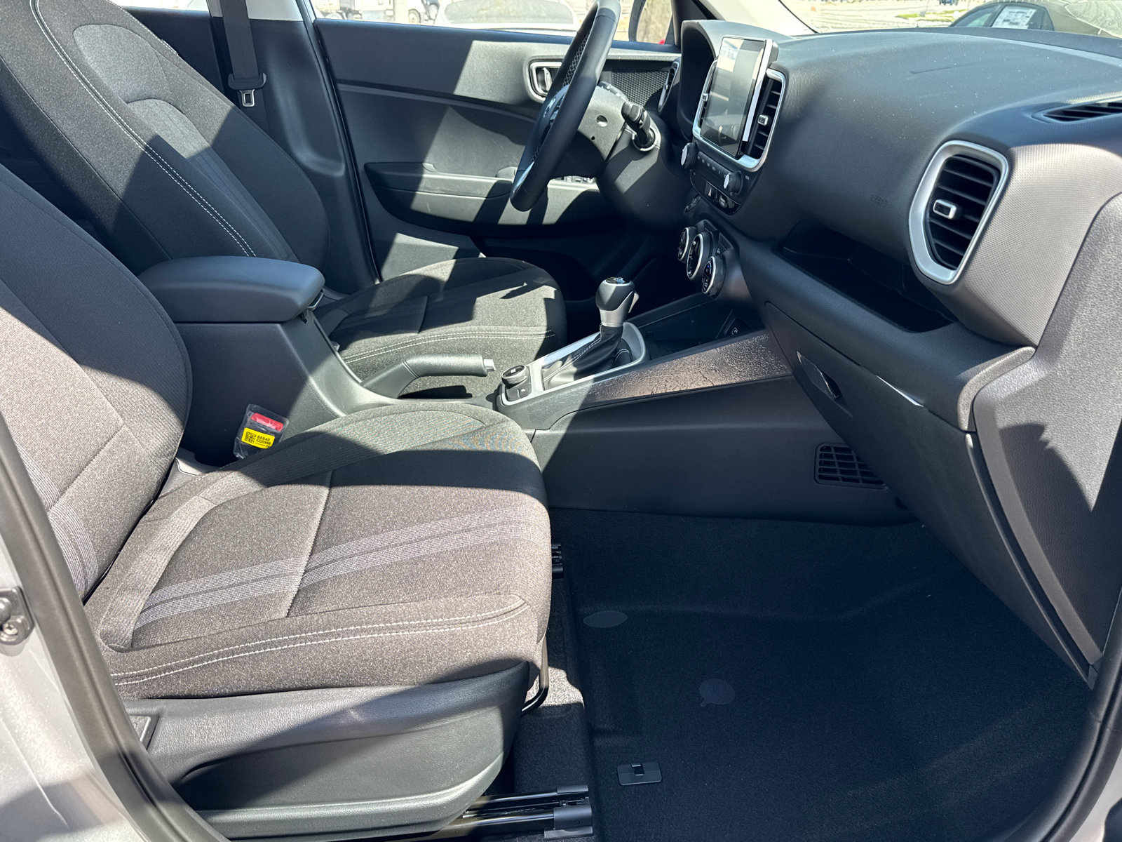 New 2026 Hyundai Venue SEL FWD image 14
