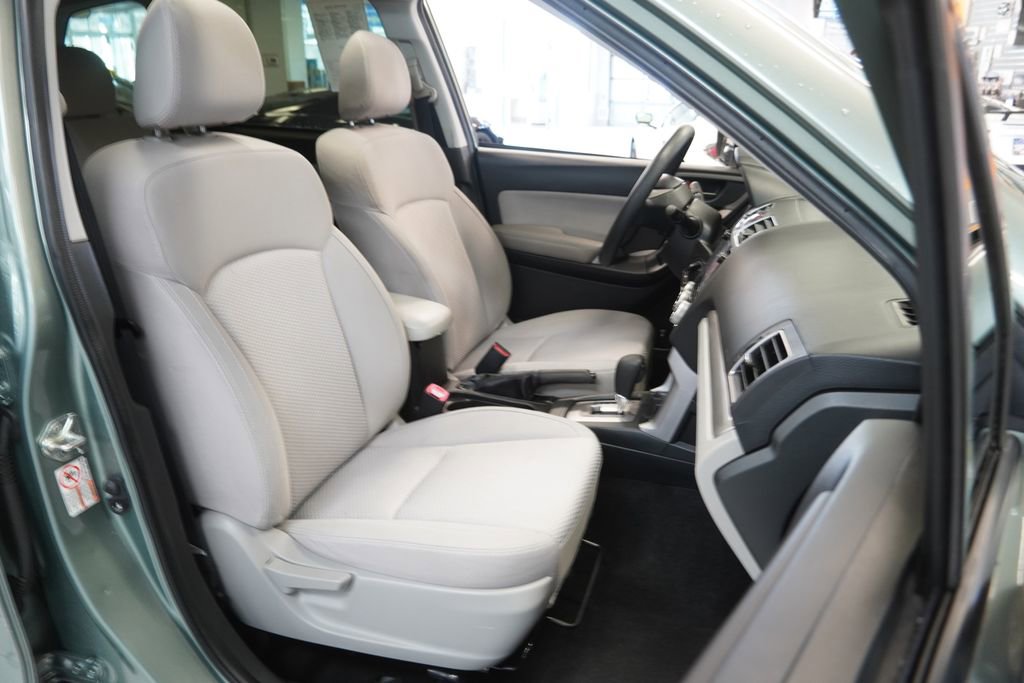 Used 2016 Subaru Forester 2.5i Premium image 31
