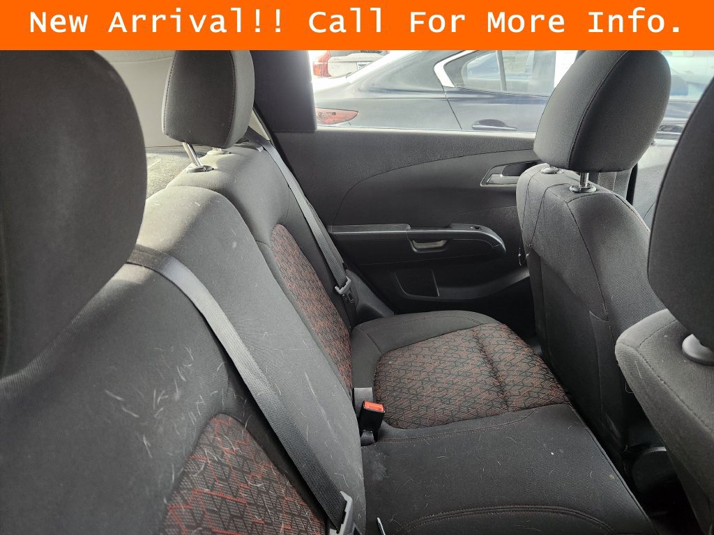 Used 2018 Chevrolet Sonic LT w/ Convenience Package FWD image 11
