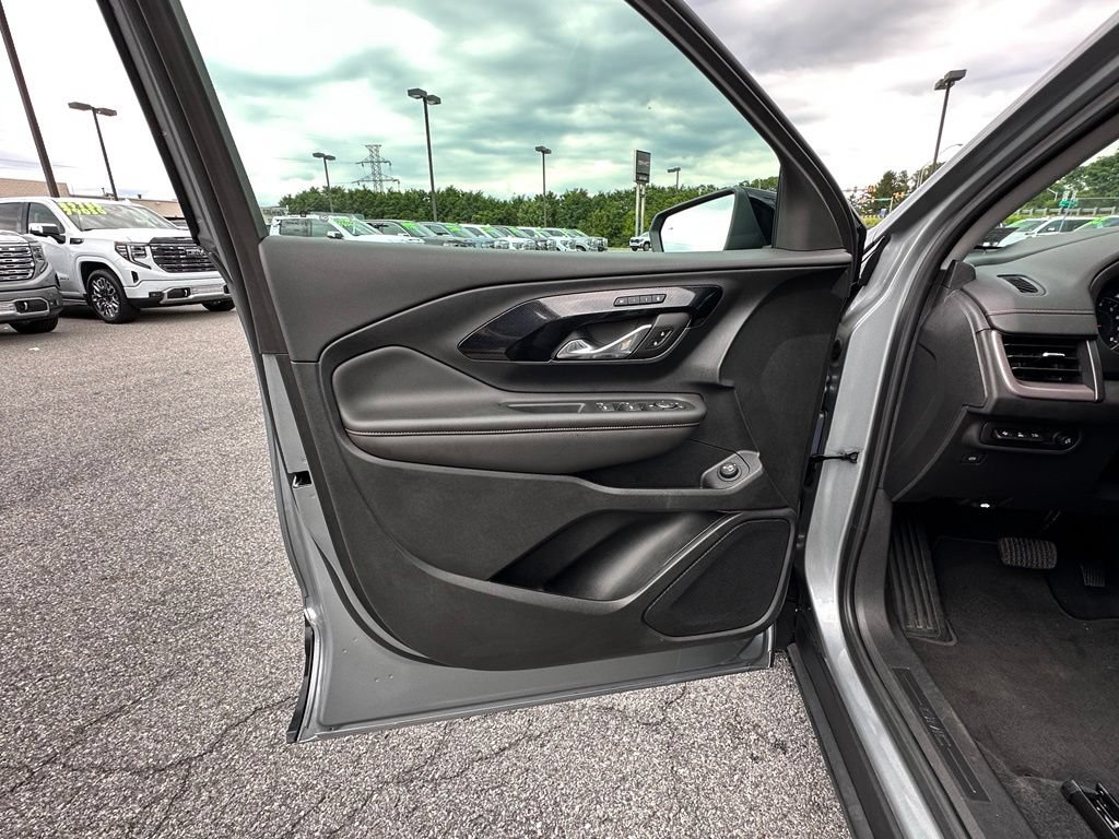 Certified 2023 GMC Terrain AT4 w/ Tech Package AWD/4WD image 24