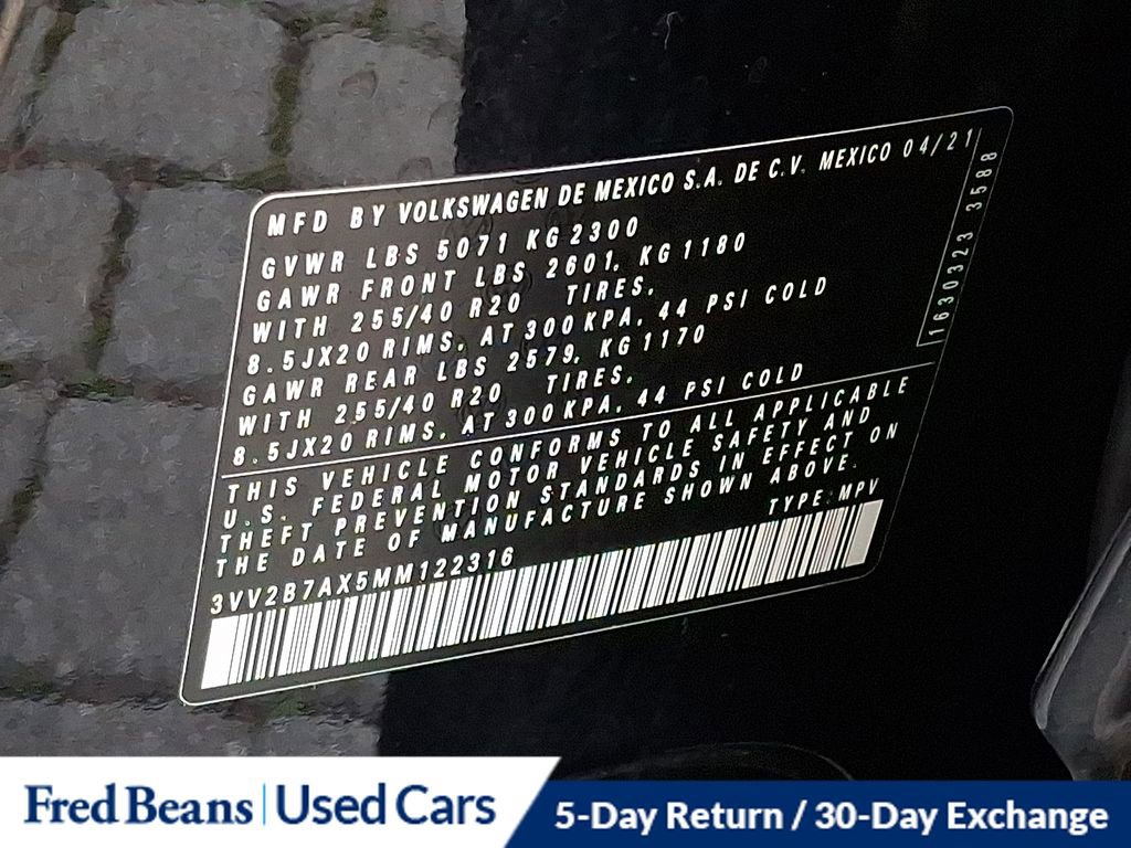 Used 2021 Volkswagen Tiguan SE R-Line image 27