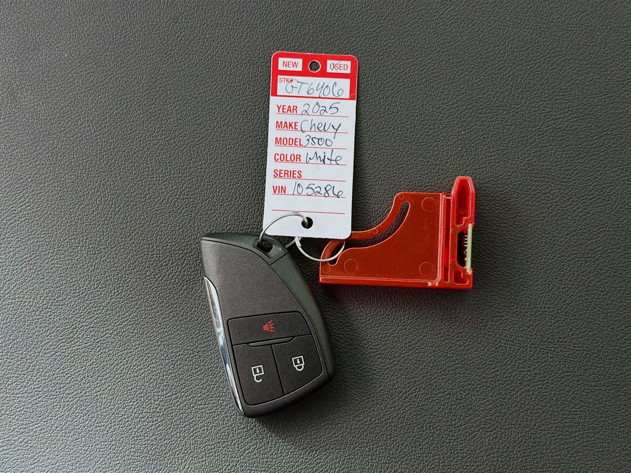 Used 2025 Chevrolet Silverado 3500 W/T image 31