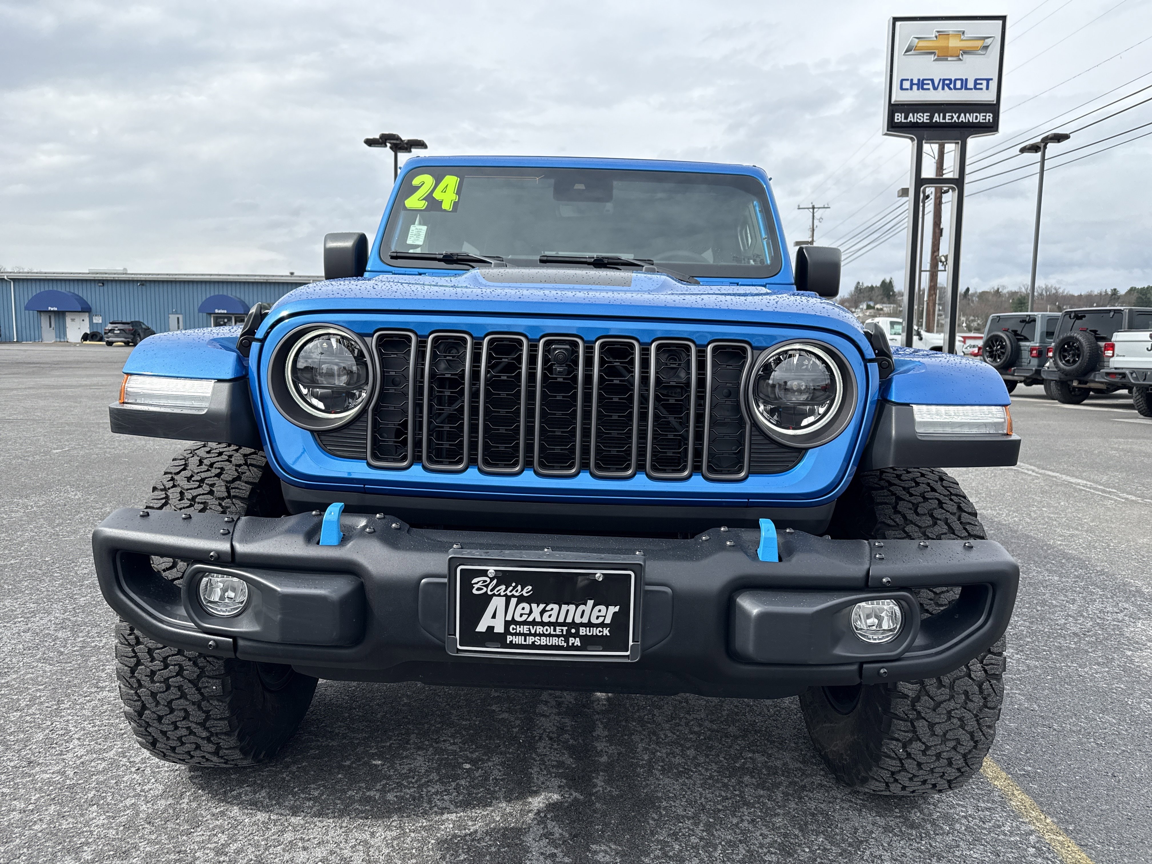 Used 2024 Jeep Wrangler Unlimited Rubicon 4xe image 10