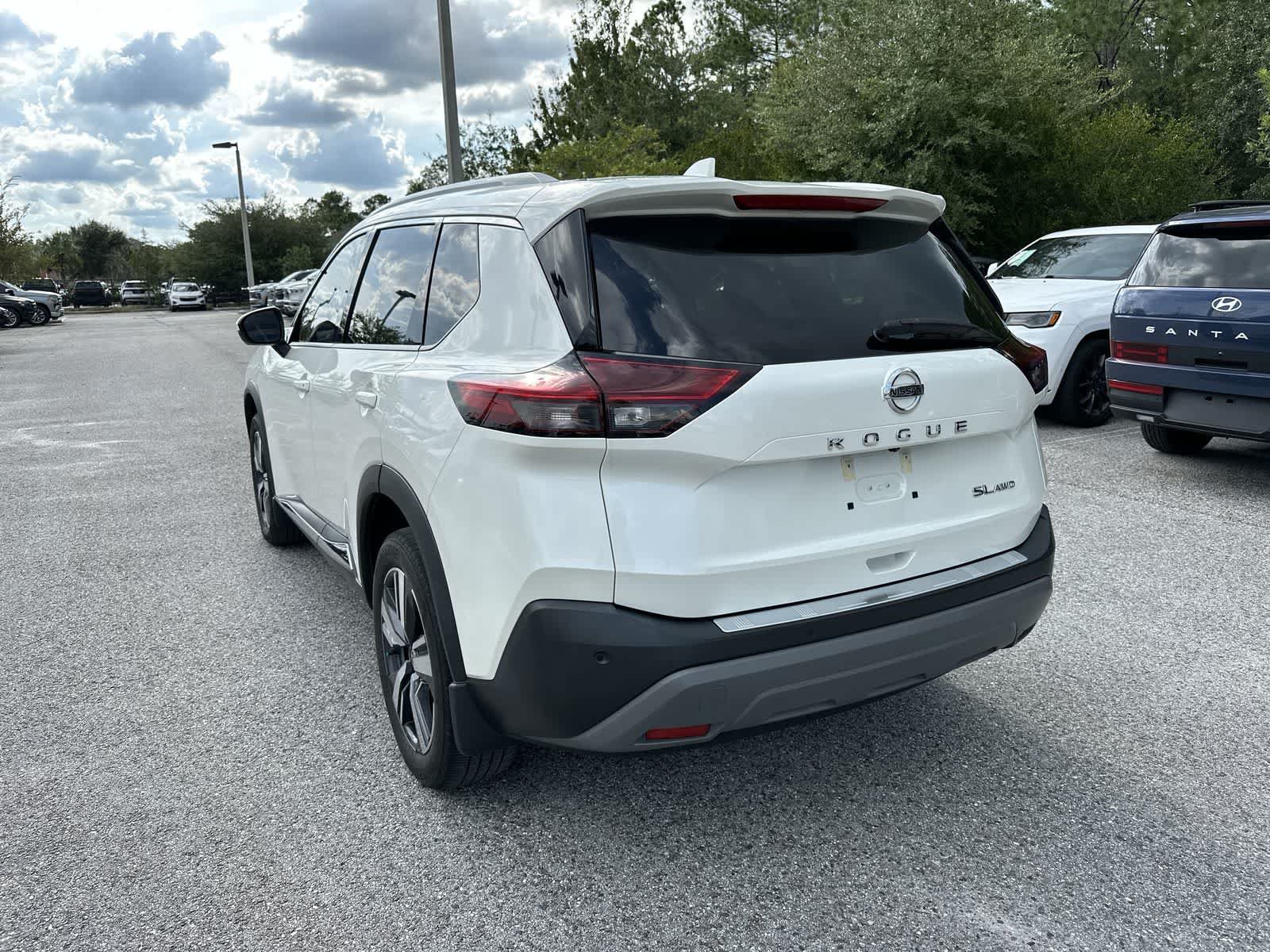 Used 2021 Nissan Rogue SL w/ Premium Package AWD/4WD image 6