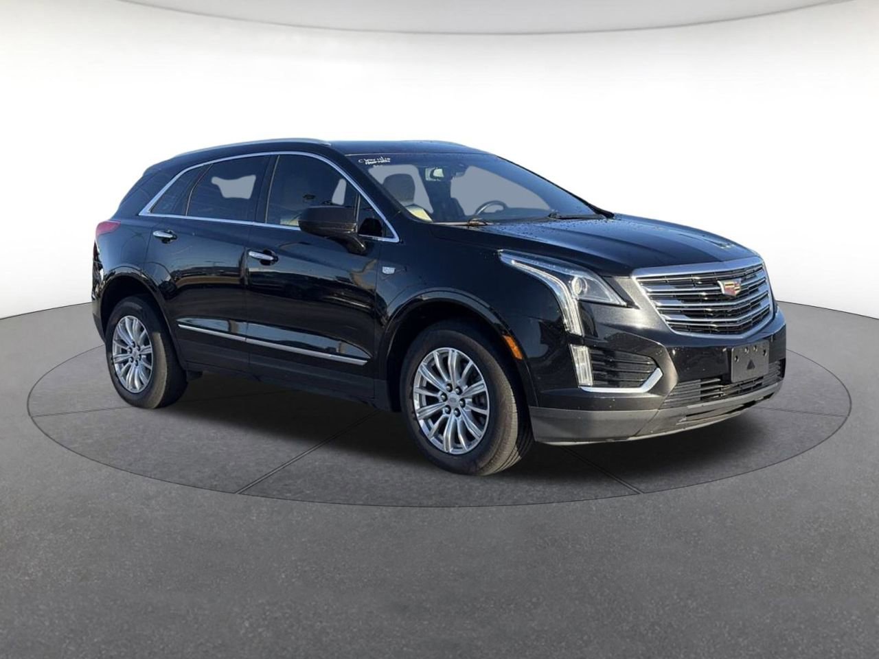 Used 2017 Cadillac XT5 FWD image 6