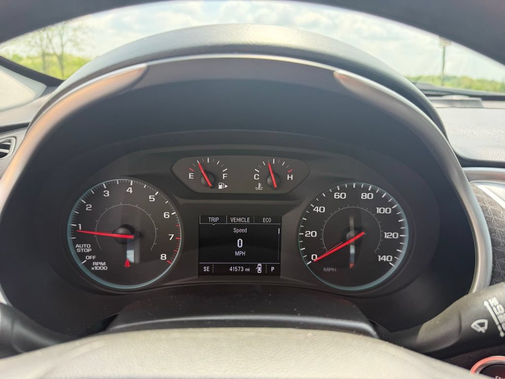 Used 2025 Chevrolet Malibu LT FWD image 35