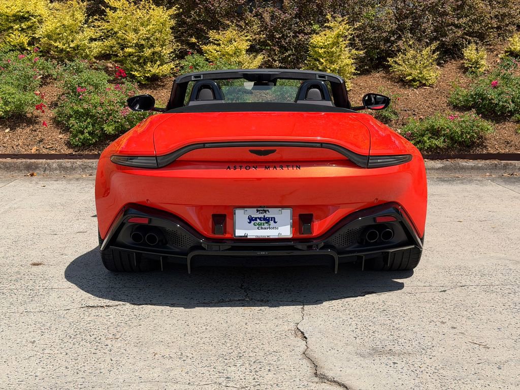 Used 2023 Aston Martin V8 Vantage Roadster RWD image 16