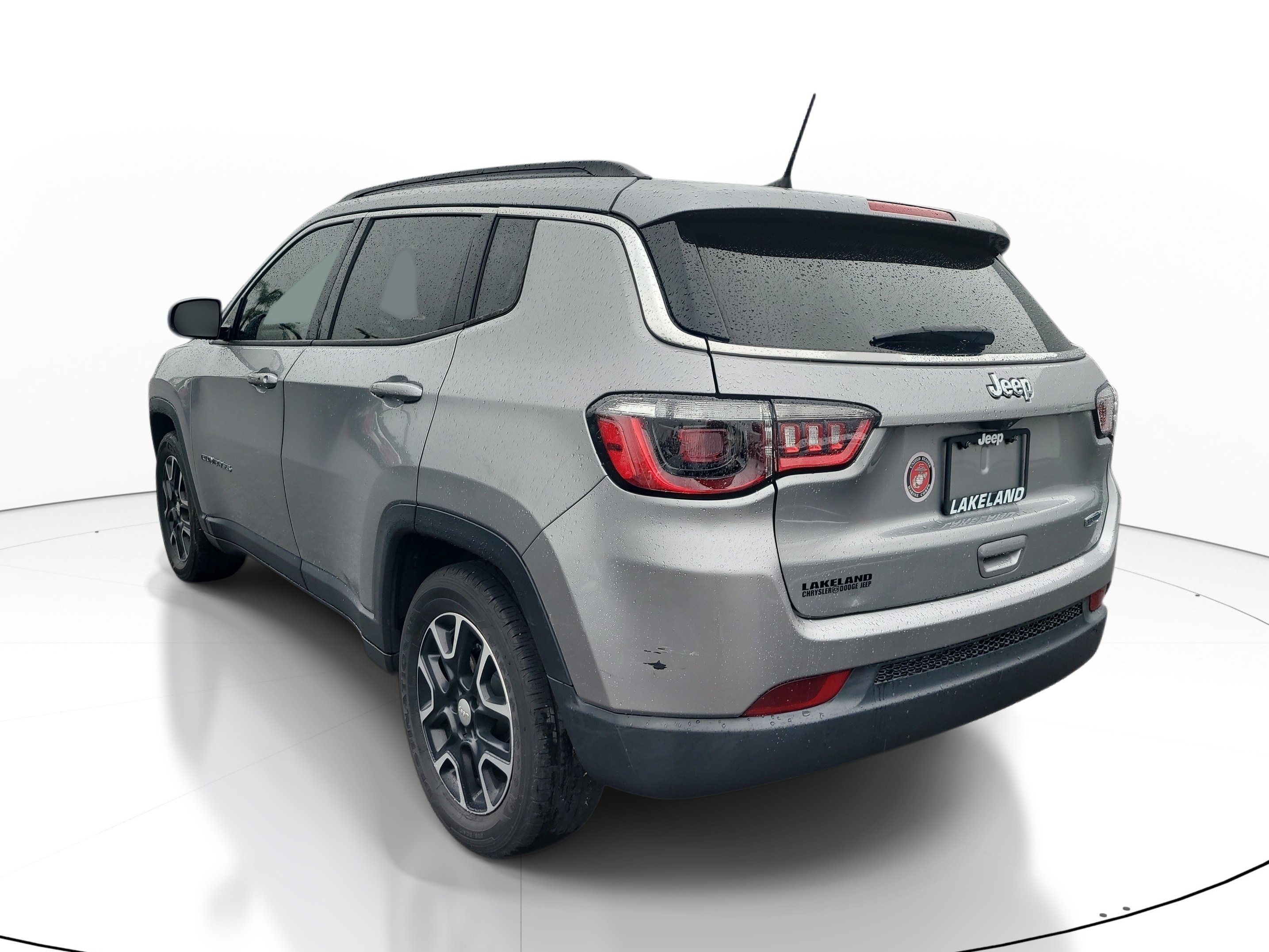 Used 2022 Jeep Compass Latitude FWD image 6
