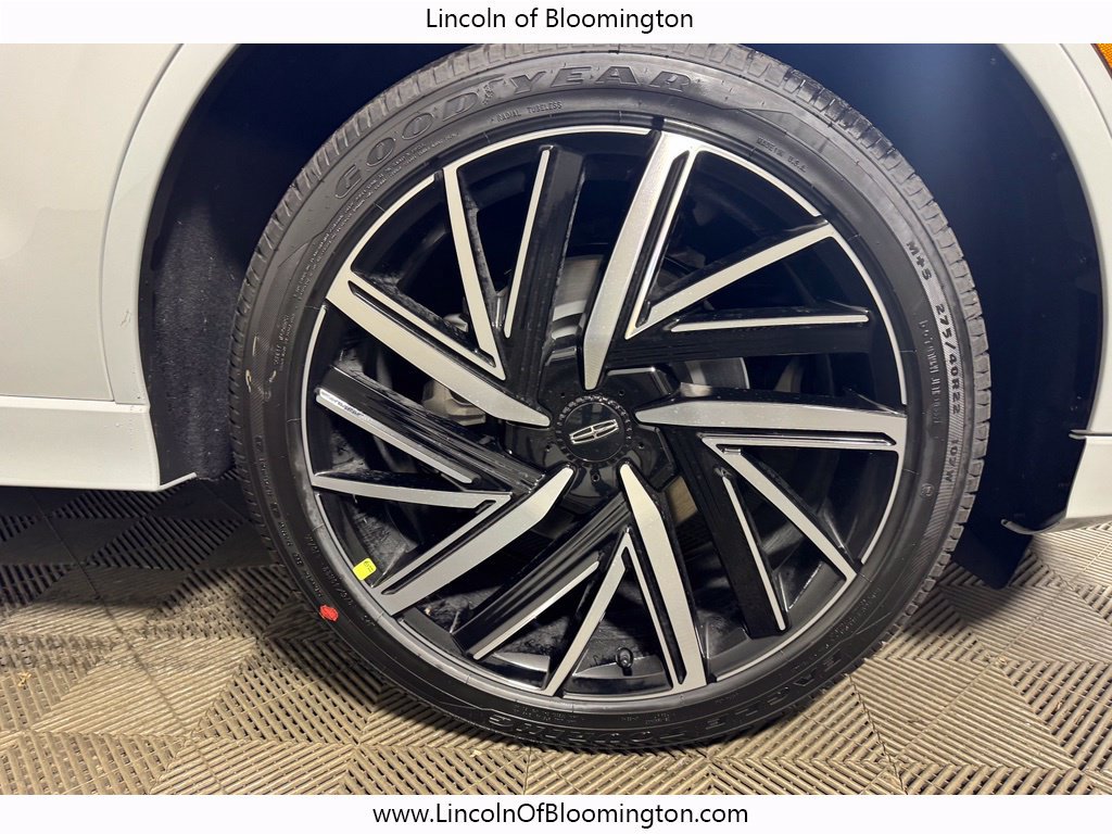 New 2027 Lincoln Aviator Black Label w/ Black Label Special Edition AWD/4WD image 16