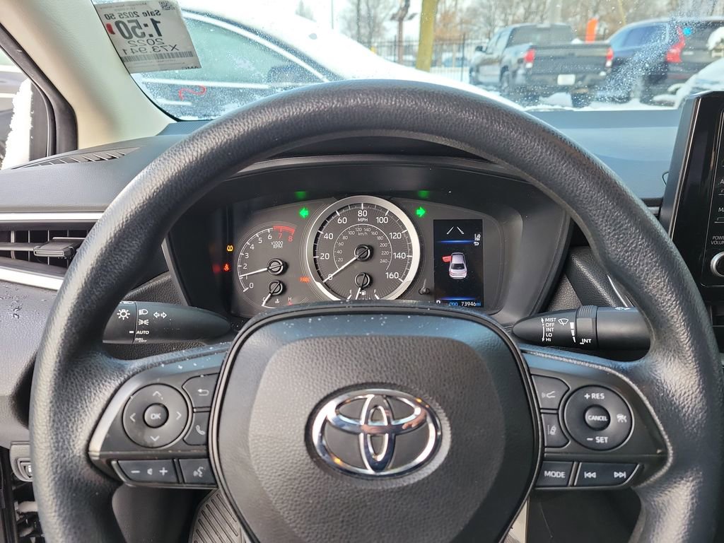 Used 2022 Toyota Corolla LE image 5