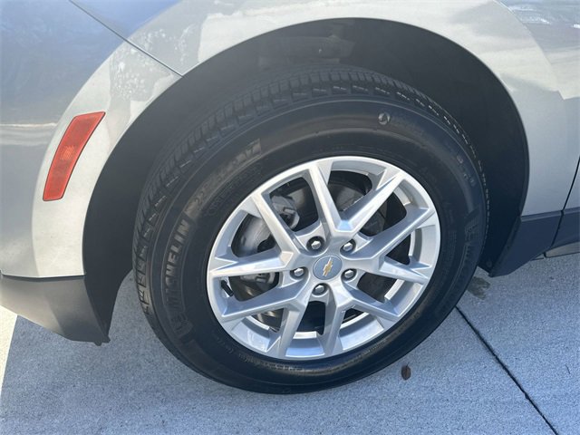 Used 2023 Chevrolet Equinox LT image 19
