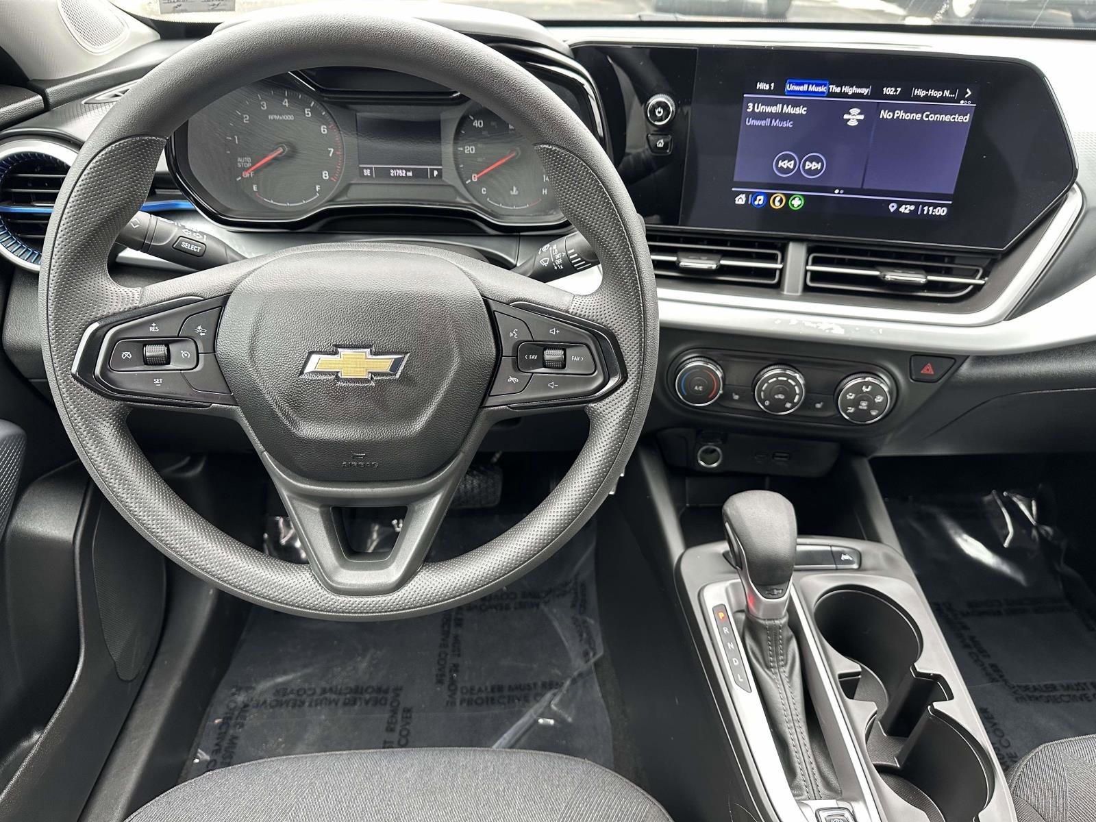 Certified 2024 Chevrolet Trax LS w/ LS Convenience Package image 8