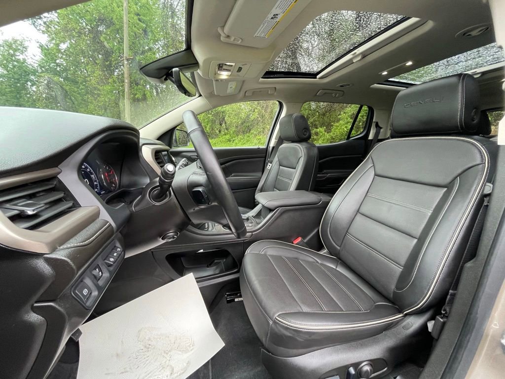 Certified 2023 GMC Acadia Denali w/ Denali Ultimate Package AWD/4WD image 33