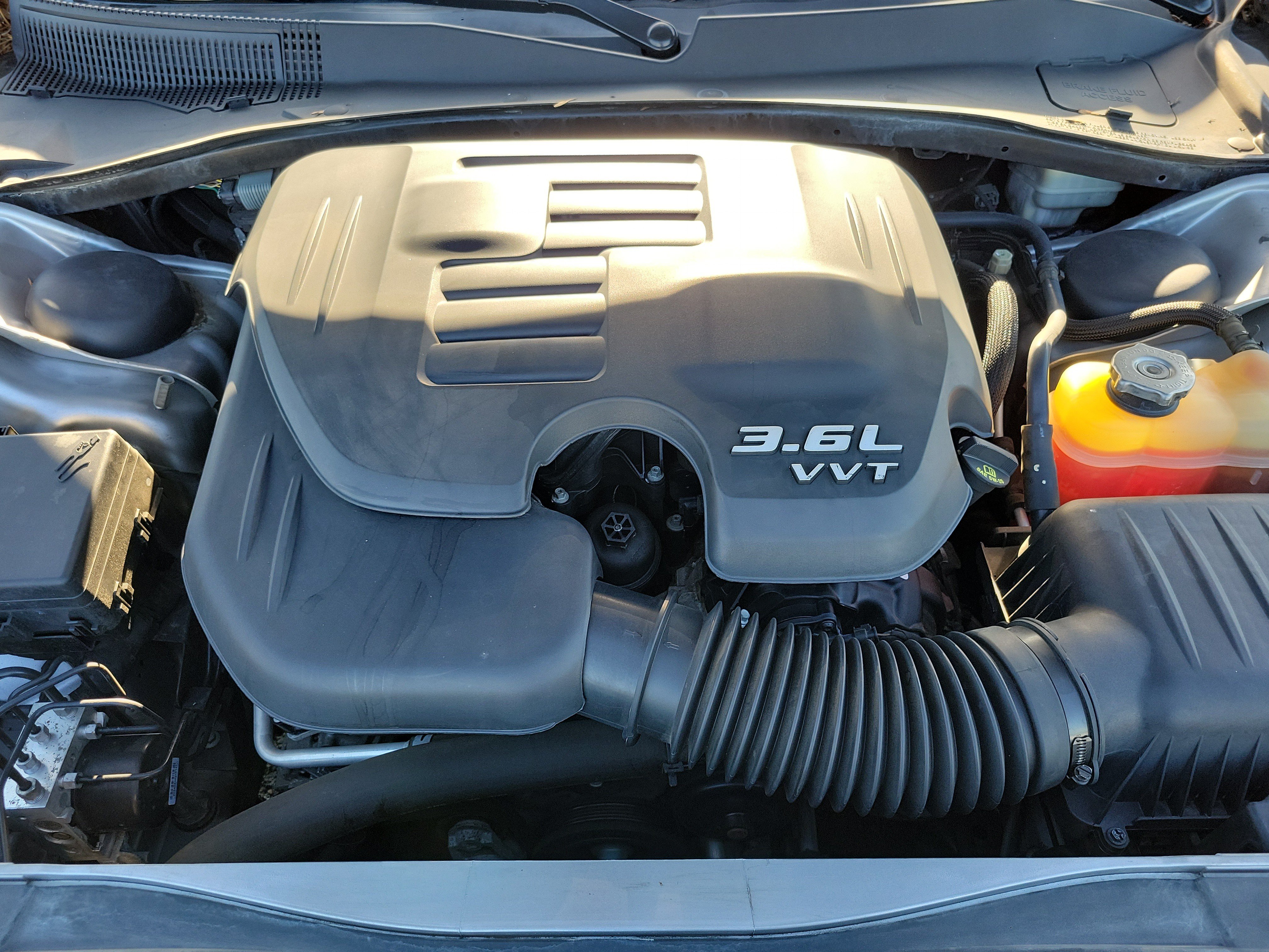 Used 2014 Chrysler 300 S RWD image 27