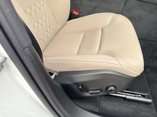 New 2026 Volvo XC60 B5 Plus w/ Climate Package image 15