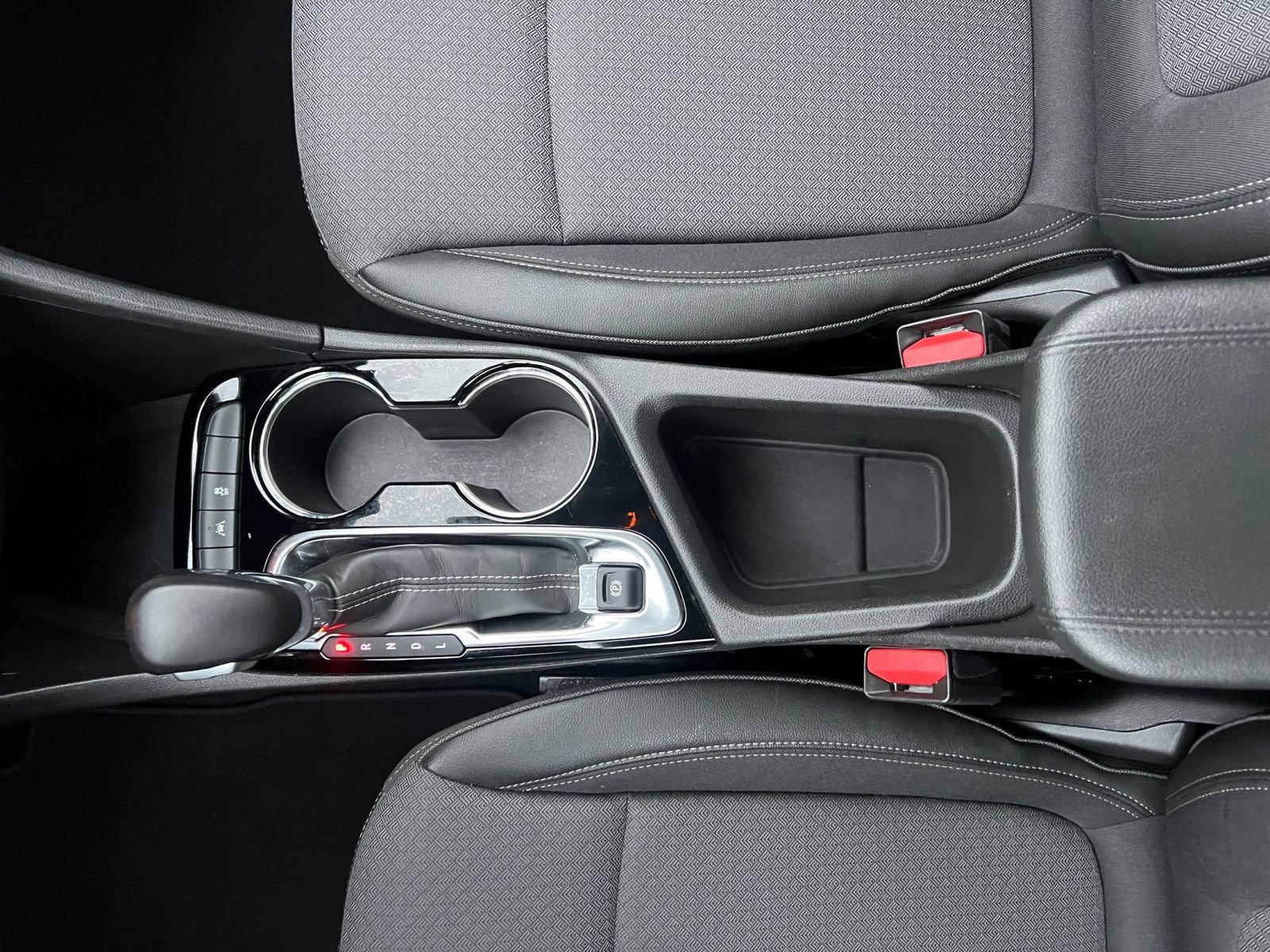 Used 2025 Buick Encore GX Preferred image 41