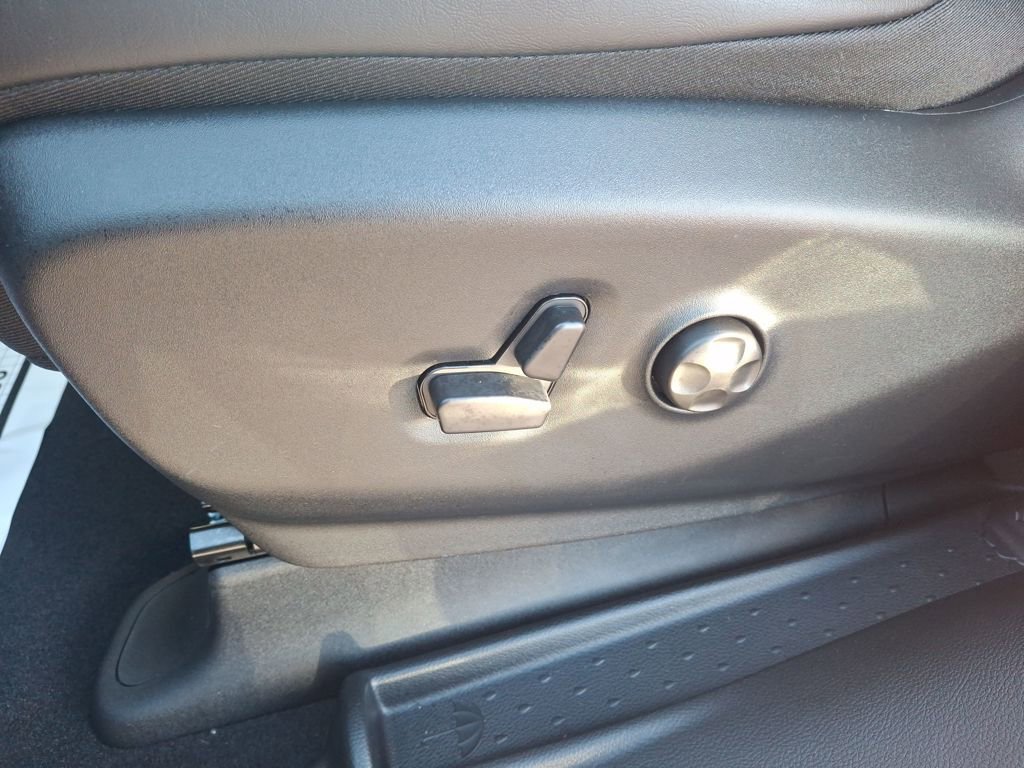 New 2026 Chrysler Pacifica Limited w/ S Appearance Package image 30