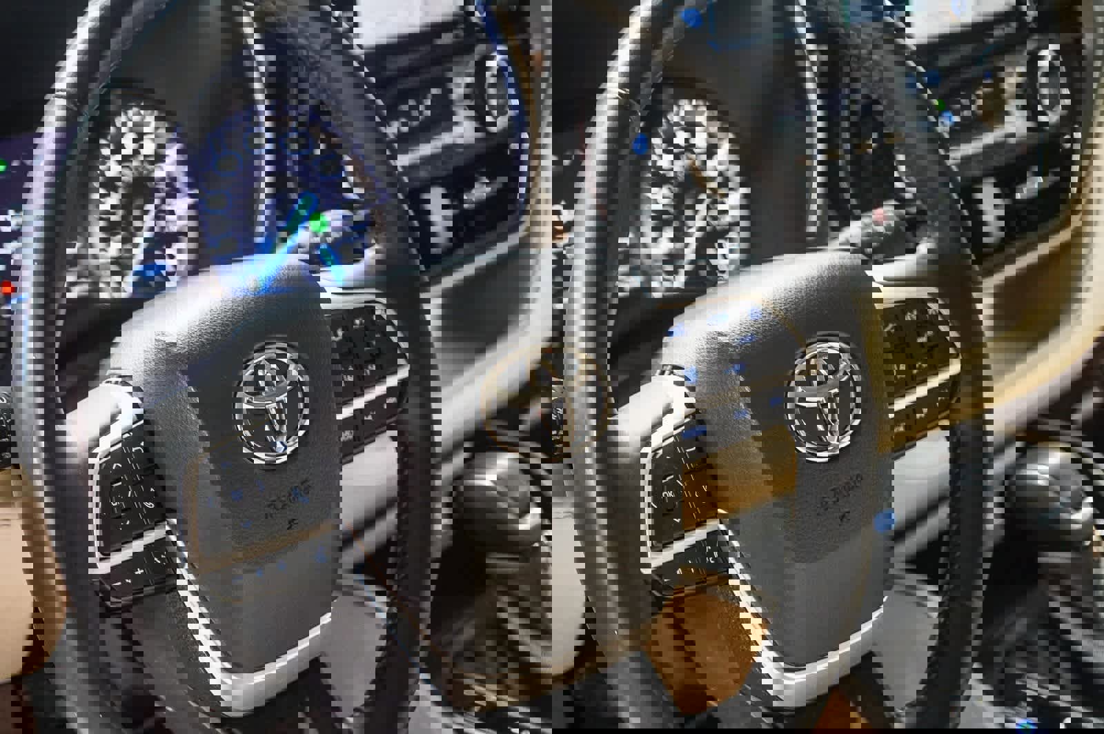 Used 2022 Toyota Highlander XLE image 19