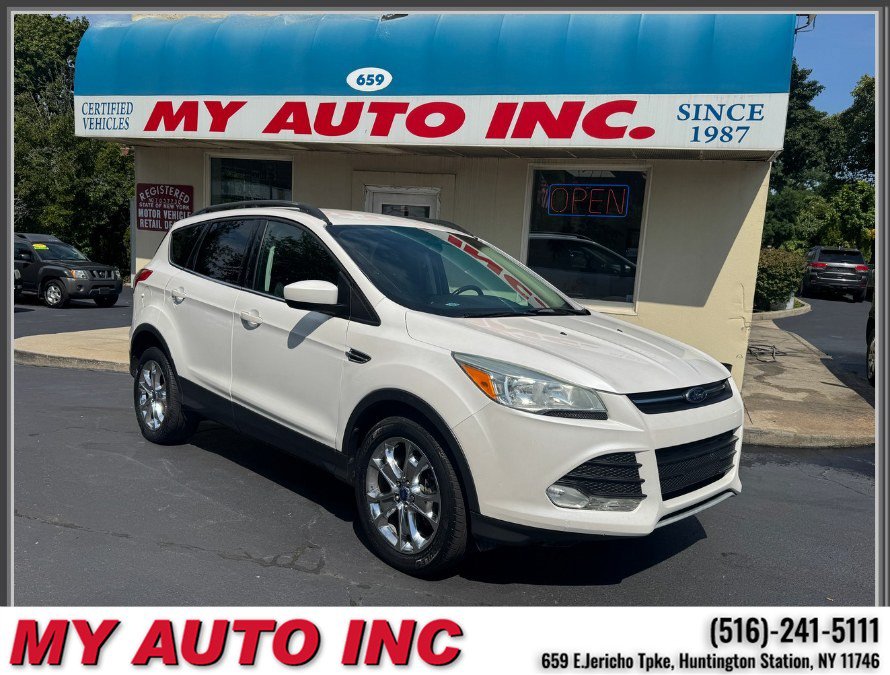 Used 2014 Ford Escape SE w/ Equipment Group 201A AWD/4WD image 1