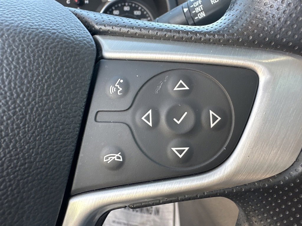 Used 2024 GMC Terrain SLE image 23