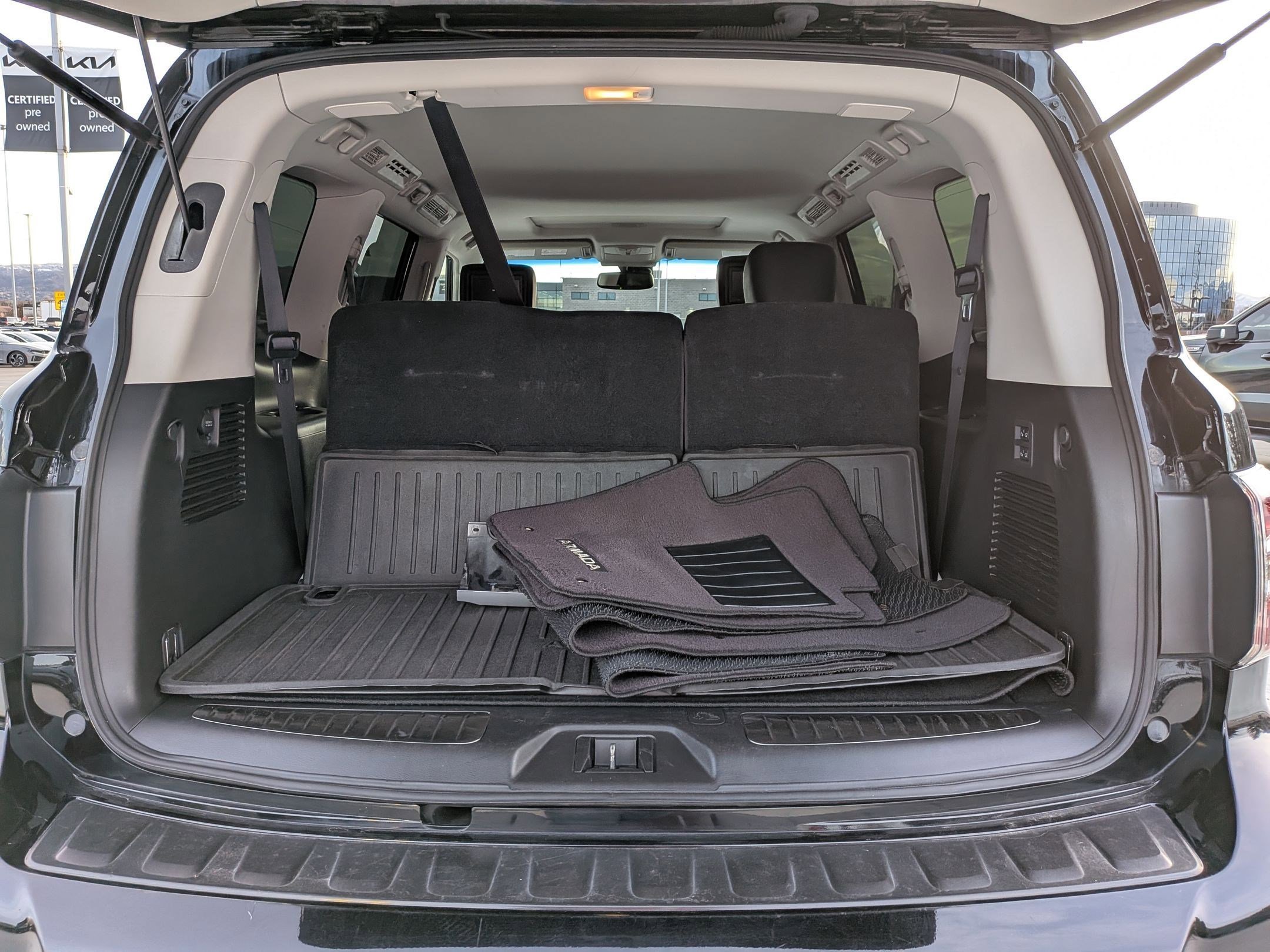 Used 2017 Nissan Armada Platinum w/ Captain Seat Package image 22