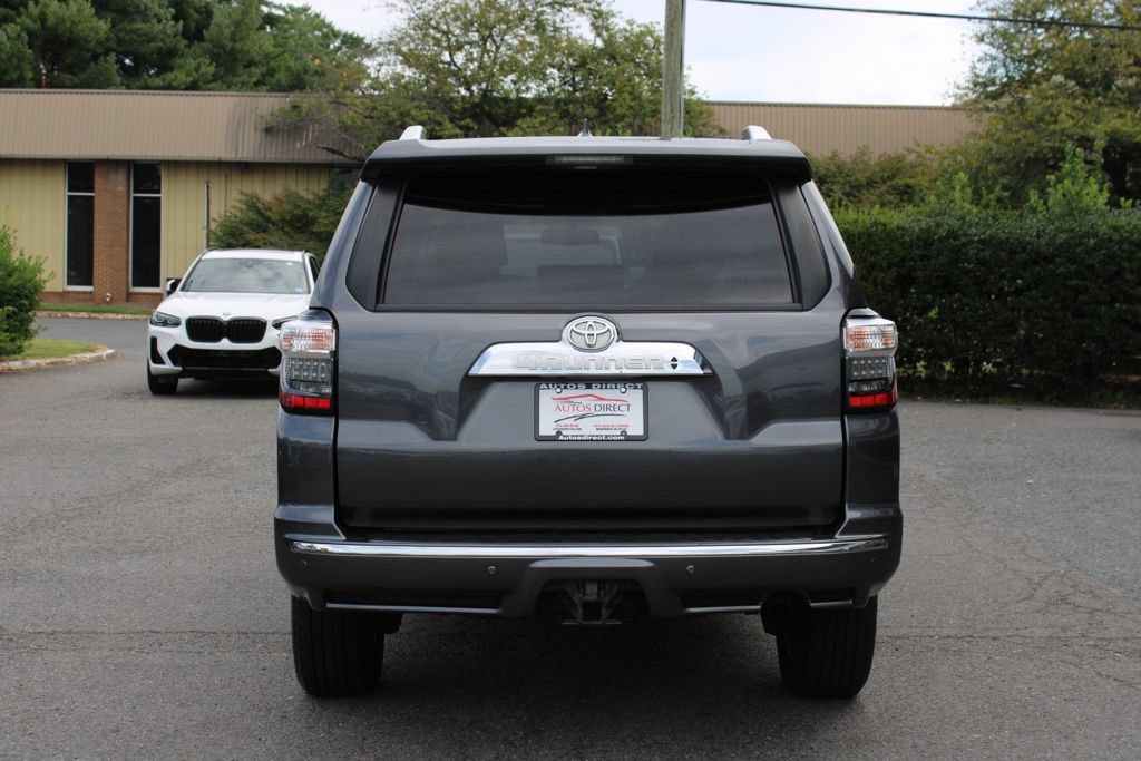 Used 2018 Toyota 4Runner Limited AWD/4WD image 7