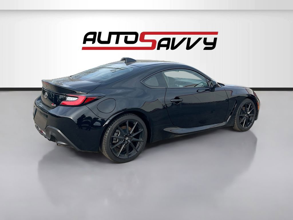 Used 2025 Toyota GR86 w/ ALL Weather Mat Package (TMS) RWD image 7