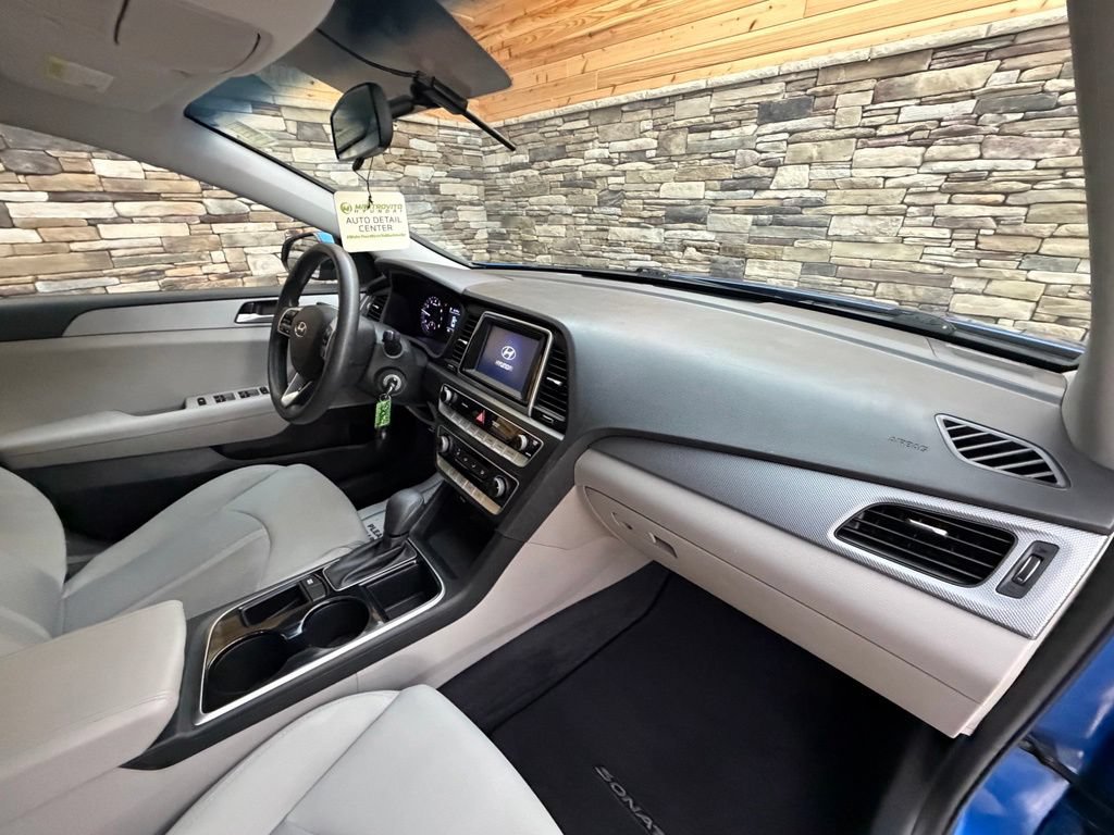 Used 2018 Hyundai Sonata SE FWD image 31