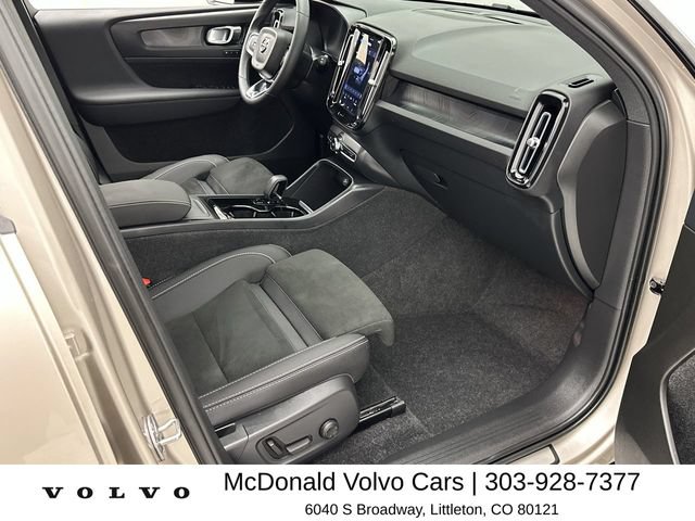 Certified 2023 Volvo XC40 Recharge Ultimate w/ Protection Package Premier AWD/4WD image 25