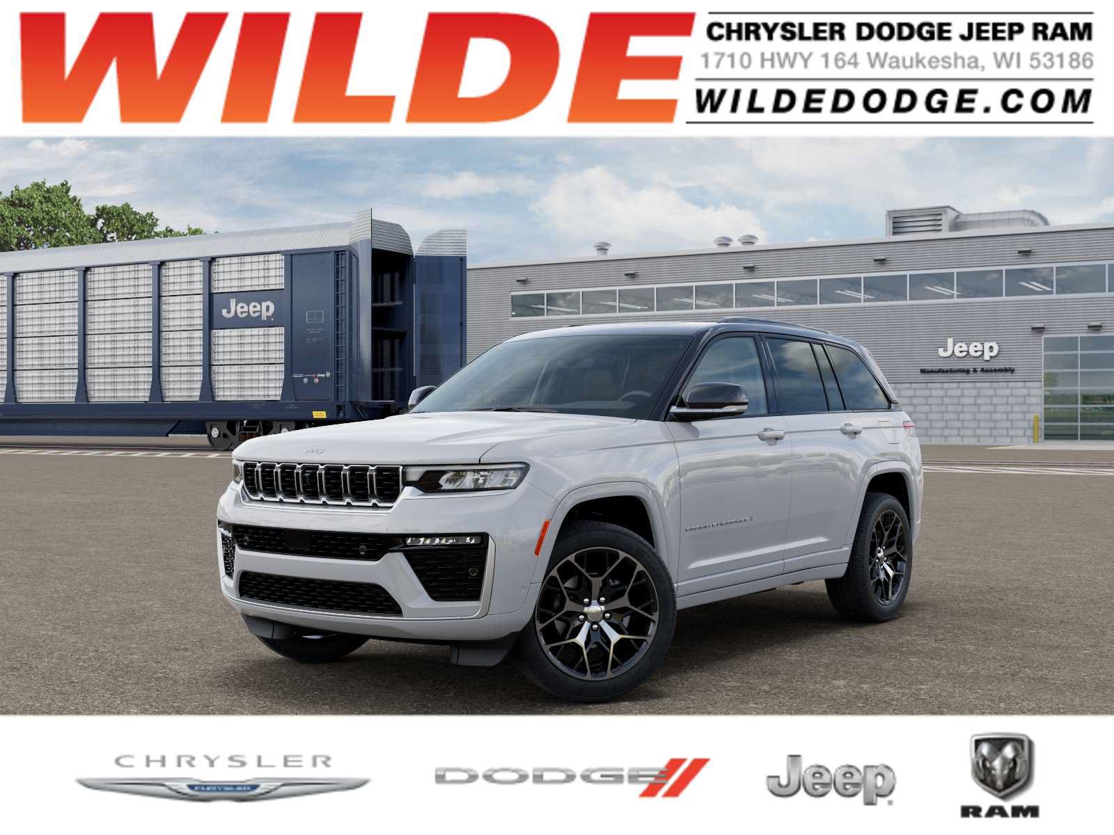 New 2026 Jeep Grand Cherokee Summit AWD/4WD image 1