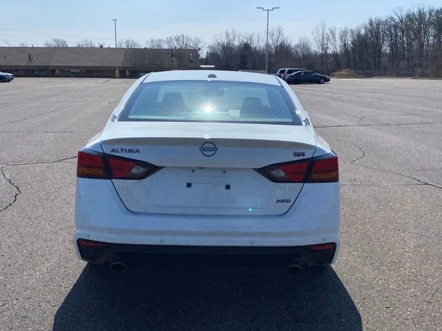 Used 2023 Nissan Altima 2.5 SR AWD/4WD image 4