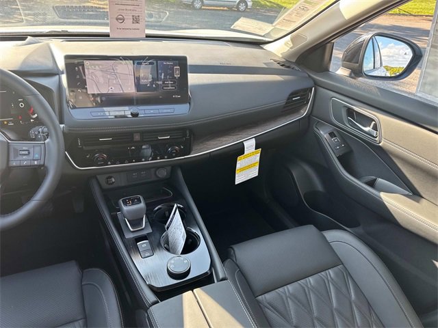 New 2026 Nissan Rogue Platinum w/ Platinum Premium Package image 18