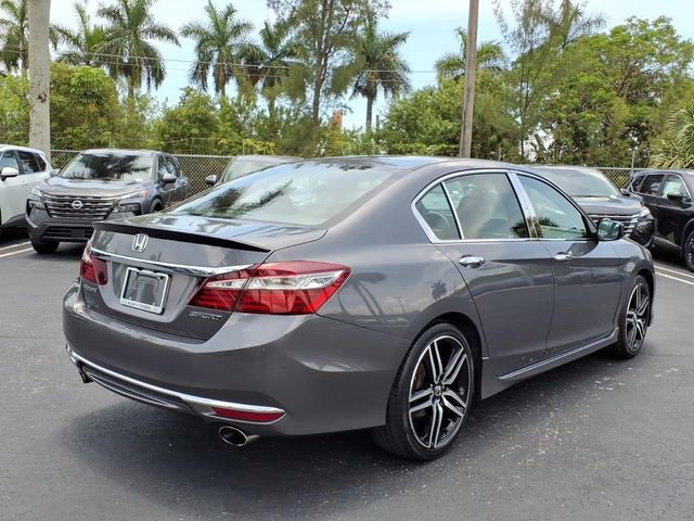 Used 2017 Honda Accord Sport image 14