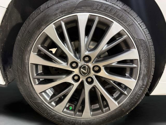 Used 2020 Lexus ES 350 w/ Premium Package image 34