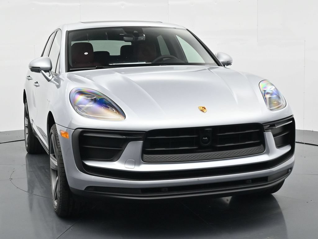 New 2026 Porsche Macan AWD/4WD image 10