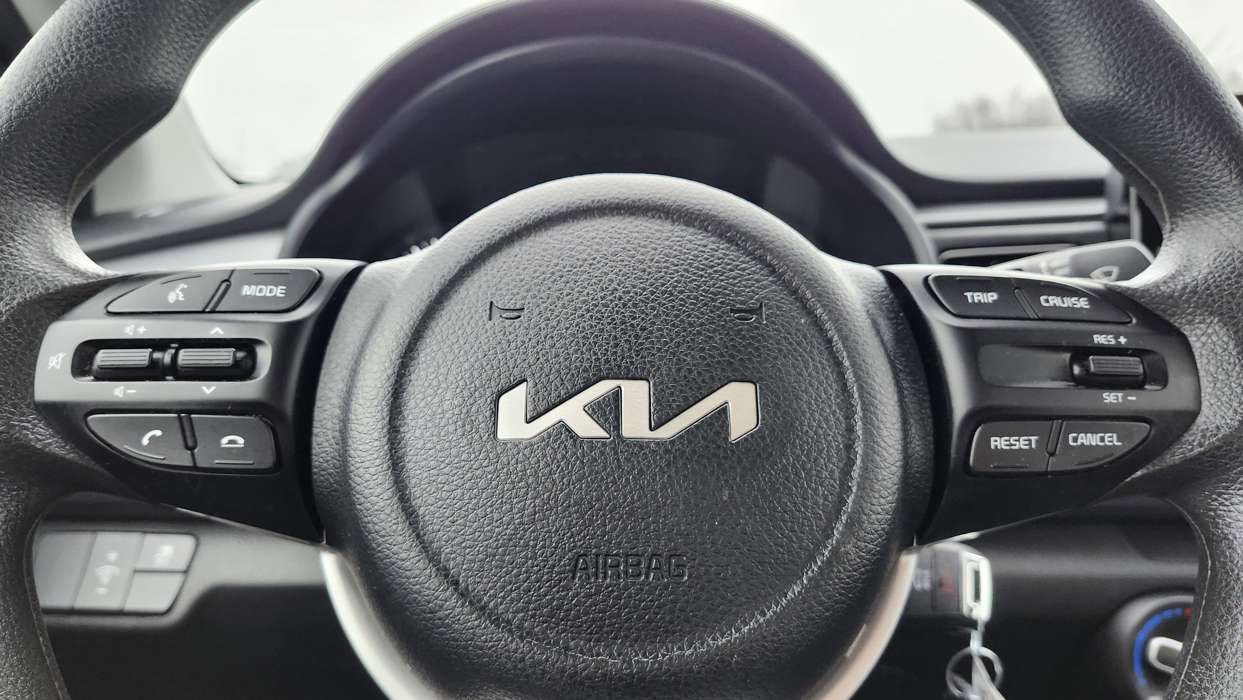 Used 2023 Kia Rio S image 24