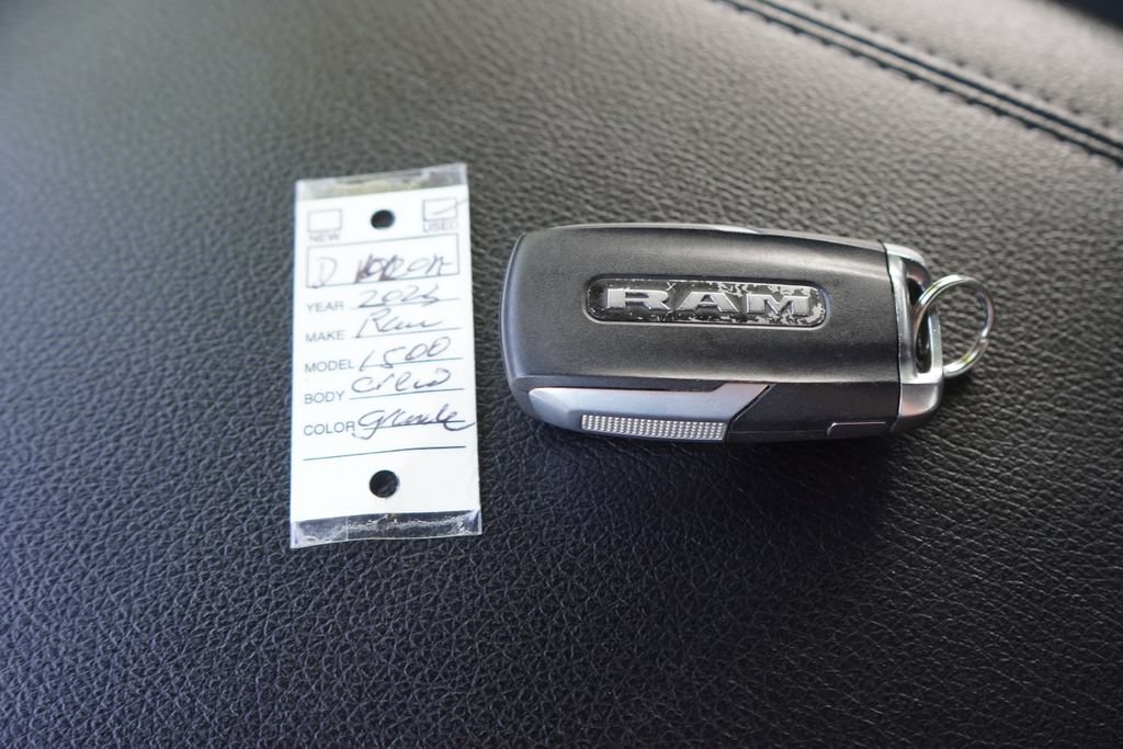 Used 2023 RAM 1500 Big Horn AWD/4WD image 36