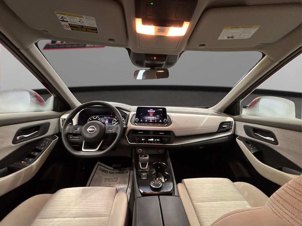 Used 2023 Nissan Rogue SV image 25