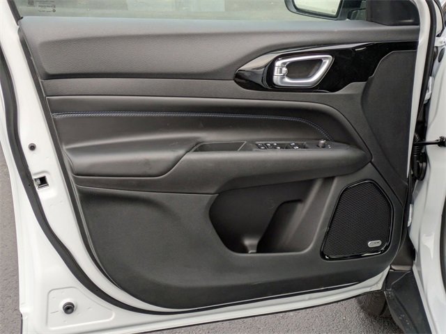 New 2026 Jeep Compass Limited w/ Sun, Sound & Navigation Group image 12