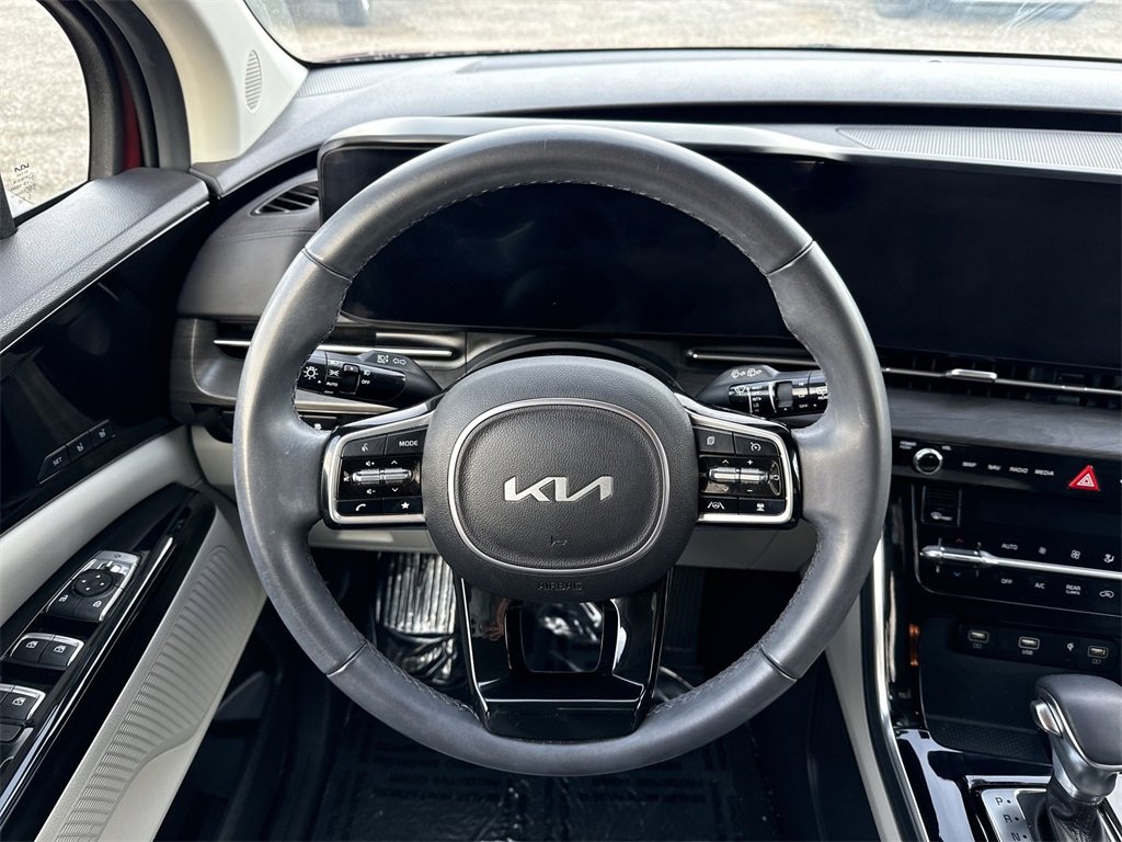 Used 2024 Kia Carnival SX image 11